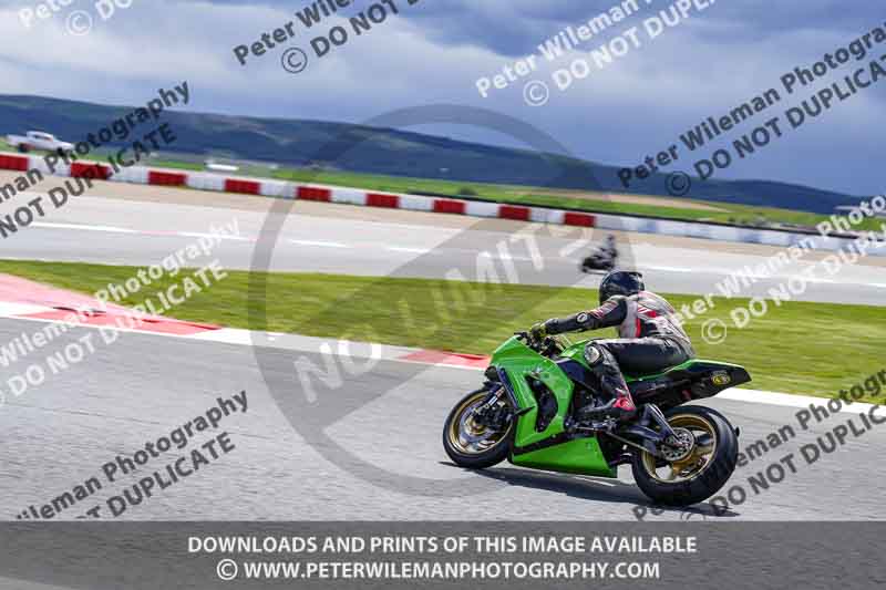 cadwell no limits trackday;cadwell park;cadwell park photographs;cadwell trackday photographs;enduro digital images;event digital images;eventdigitalimages;navarra;no limits trackdays;peter wileman photography;racing digital images;trackday digital images;trackday photos